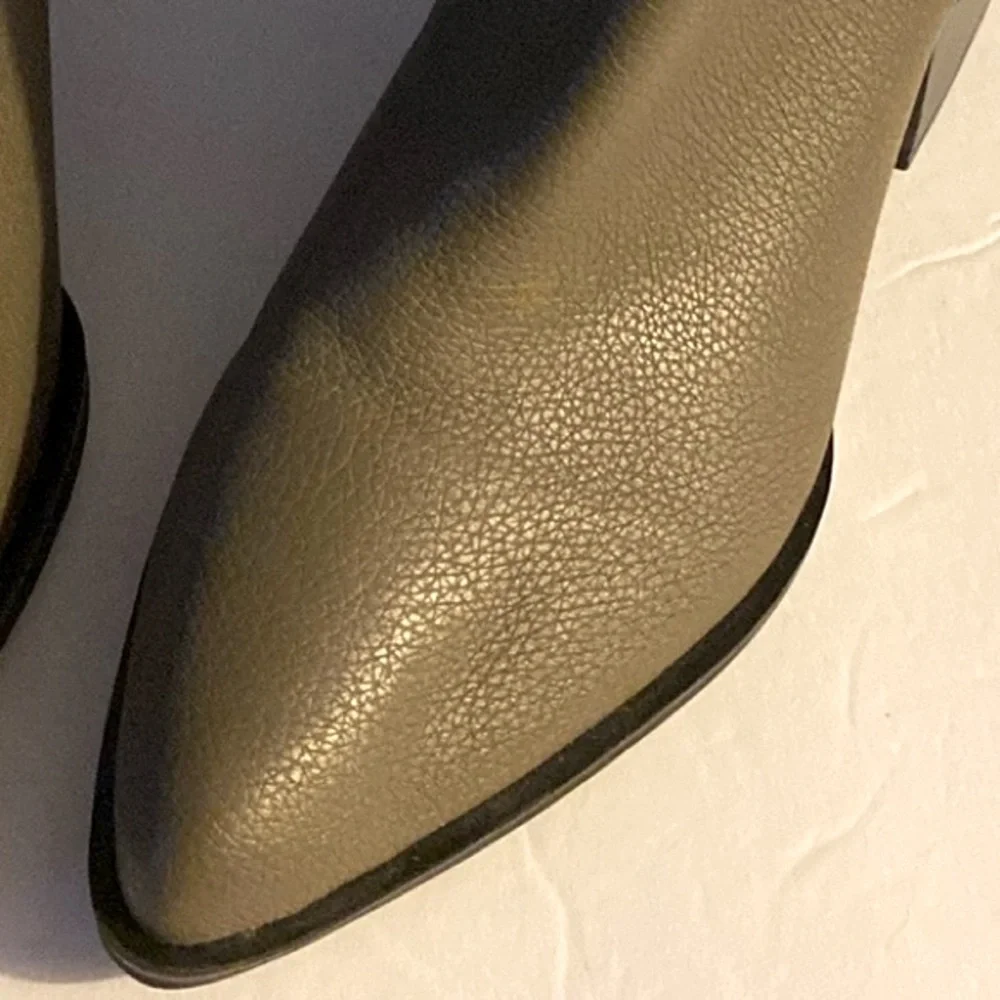 Simply Vera Boots, Ankle Boots, Neutral, Booties, Two tone, Heel Zips, Sz 8